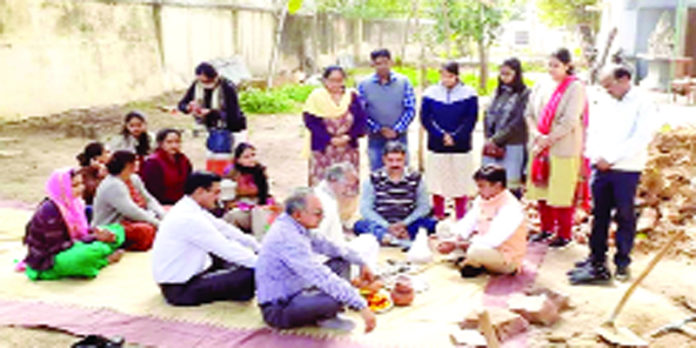 Mandelia College