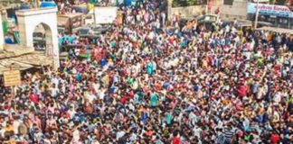 बांद्रा, bandra crowd