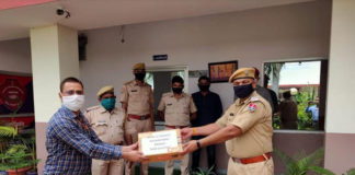 Bank of Baroda presents sanitary, masks and hand gloves to Corona Warriors