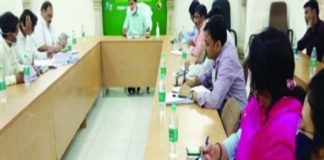 Alwar District Collector Indrajit Singh Meeting