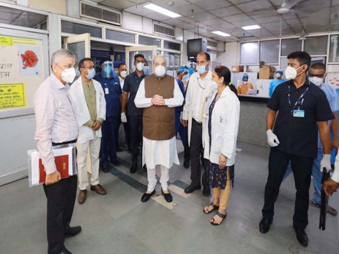 Amit Shah surprise inspection of Jai Prakash Narayan Hospital Amit Shah surprise inspection of Jai Prakash Narayan Hospital