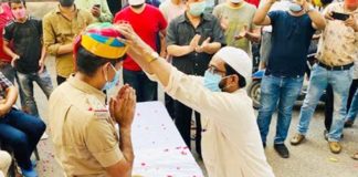 Jallupura Incharge Vikram Singh Charan honored as Corona Warriors including team