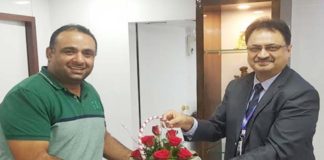 Rajeev Khanna, Vice President of Rajasthan Royals, paid a courtesy call on Amitabh Chatterjee, Chief General Manager, Jaipur, State Bank of India