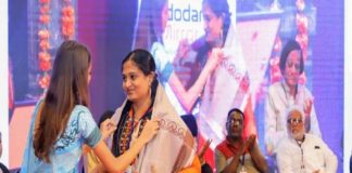Dr kriti bharti conferred with national yugantar award