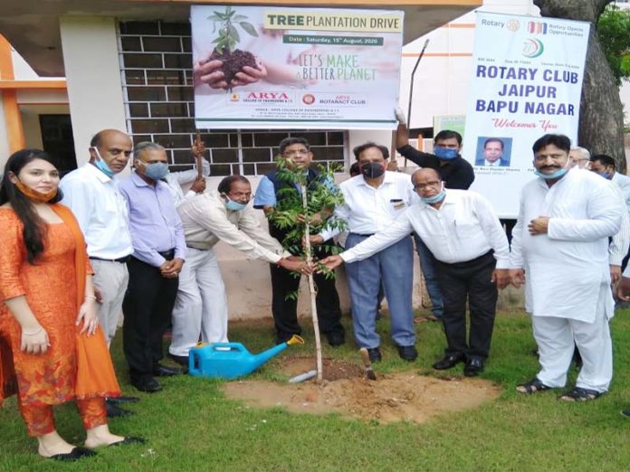 Rotary Club Jaipur Bapu Nagar celebrates Independence Day Rotary Club Jaipur Bapu Nagar celebrates Independence Day