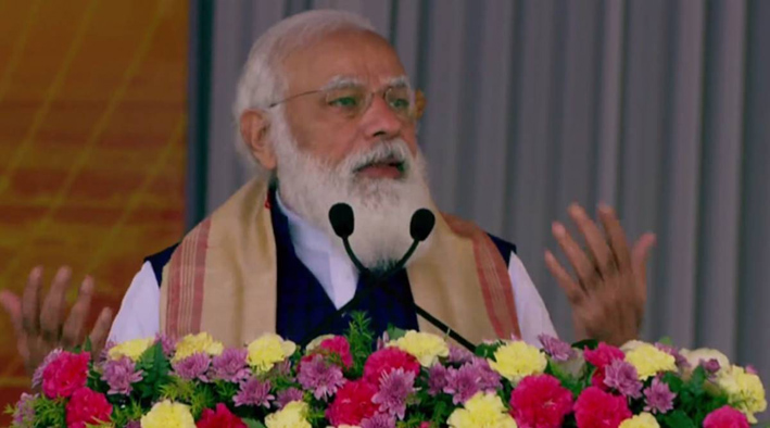 पीएम मोदी का आसाम दौर : सोनितपुर के ढेकियाजुली में मोदी ने असम माला हाईवे प्रोजेक्ट की शुरुआत की