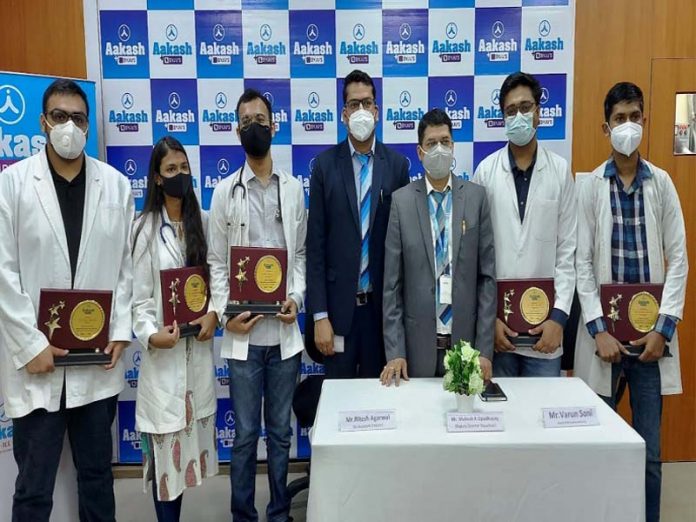 Aakash Educational honors doctor alumni