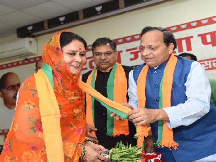ratna kumari join bjp