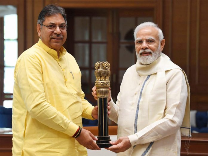 Dr. Satish Poonia meets Prime Minister Narendra Modi