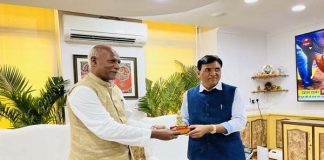 खाद आपूर्ति का आश्वासन