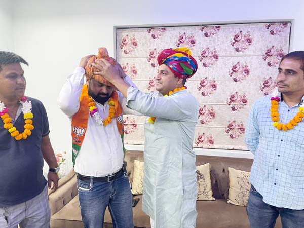 विजय मालवनी विजय मालवनी