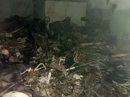 बाइक शोरूम में आग