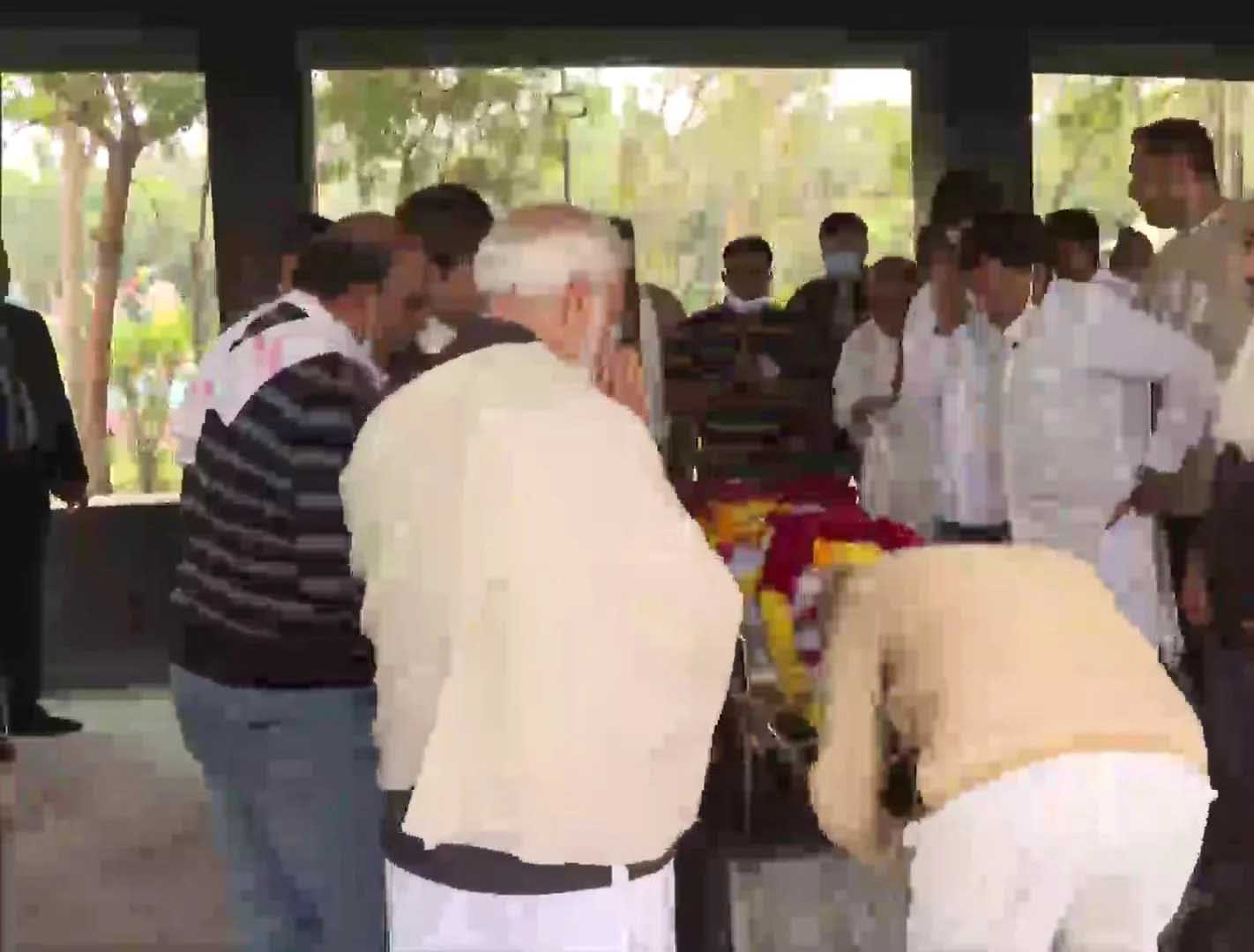 हीराबेन का निधन