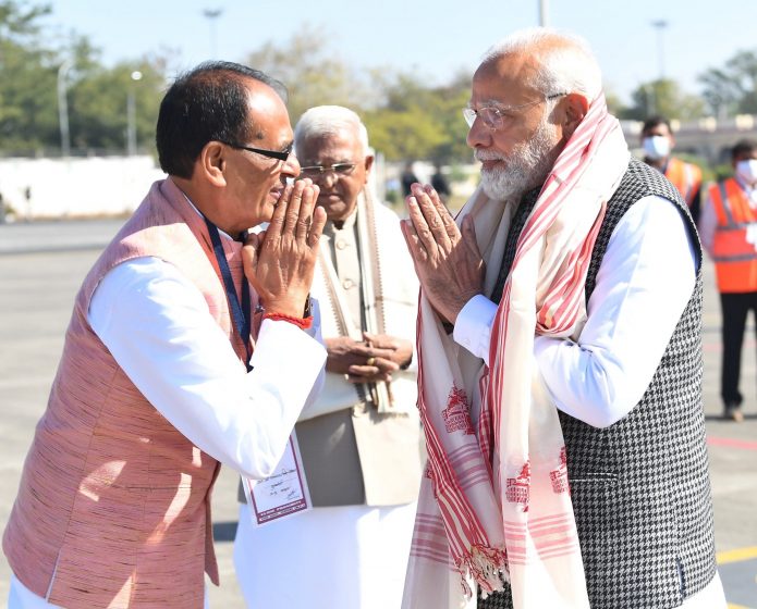 pm modi in indore with cm