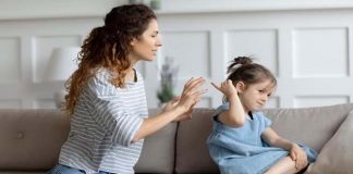 इन गलतियों से बच्चे बन जाते हैं दब्बू