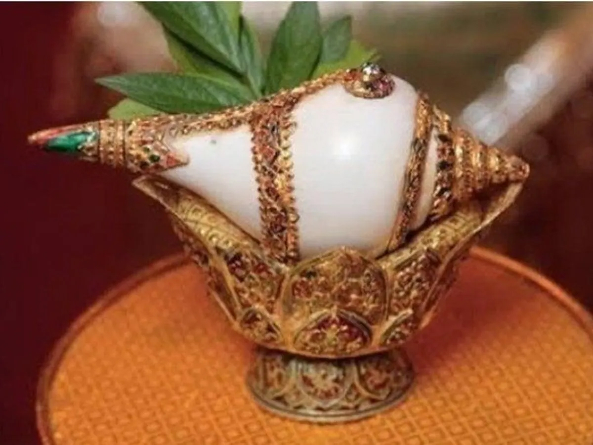शंख की पूजा का विधान