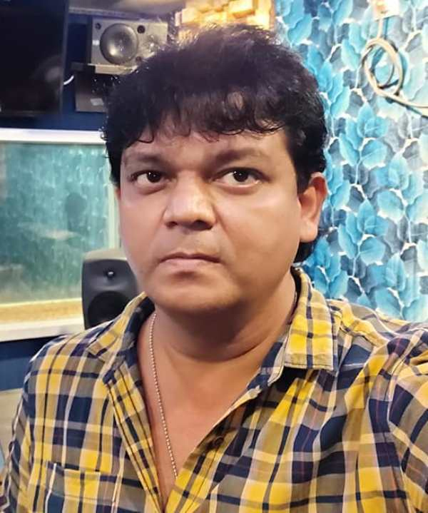 राखी सावंत का भाई राकेश सावंत