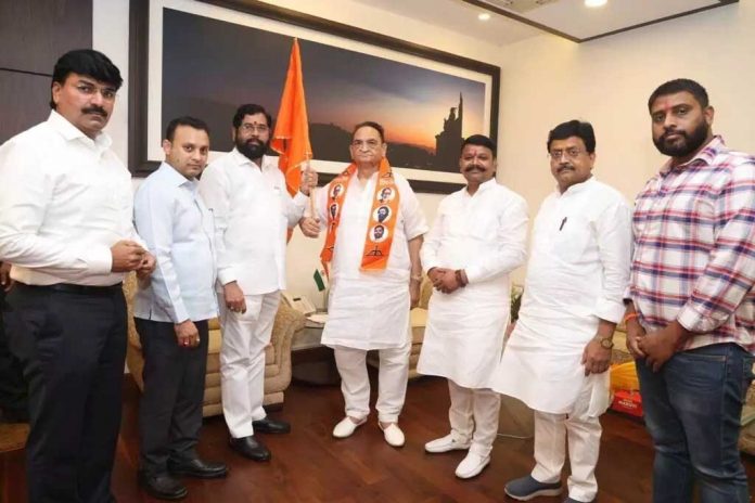 शिवसेना (शिंदे) पार्टी के राजस्थान प्रभारी चंद्रराज सिंघवी शिवसेना (शिंदे) पार्टी के राजस्थान प्रभारी चंद्रराज सिंघवी