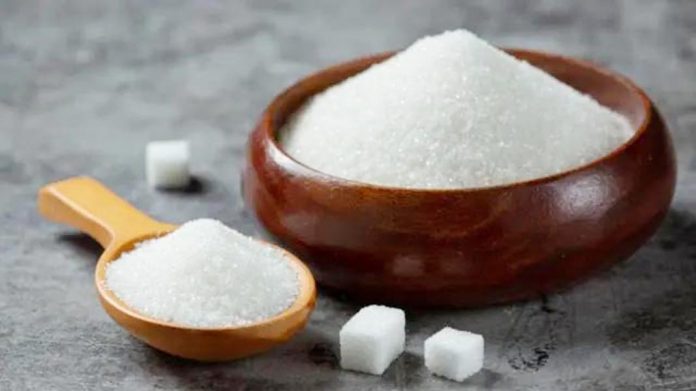 चीनी खाने की आदत को कम कैसे करें