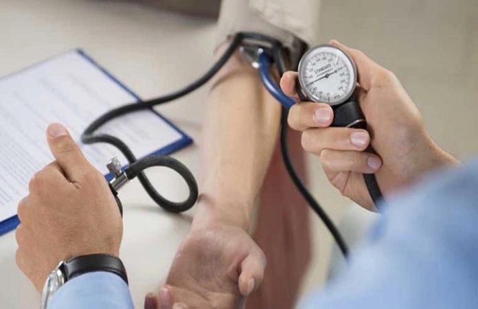 ब्लड प्रेशर को कैसे काबू करें ब्लड प्रेशर को कैसे काबू करें