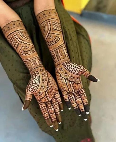 रक्षाबंधन में मेहंदी की डिजाइनें