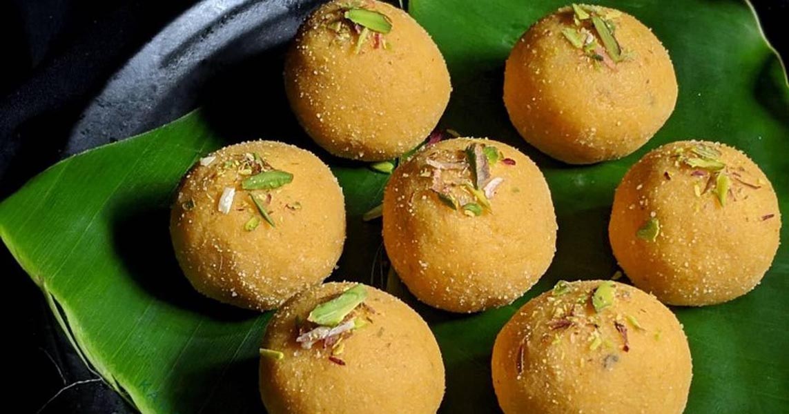 घी और बेसन