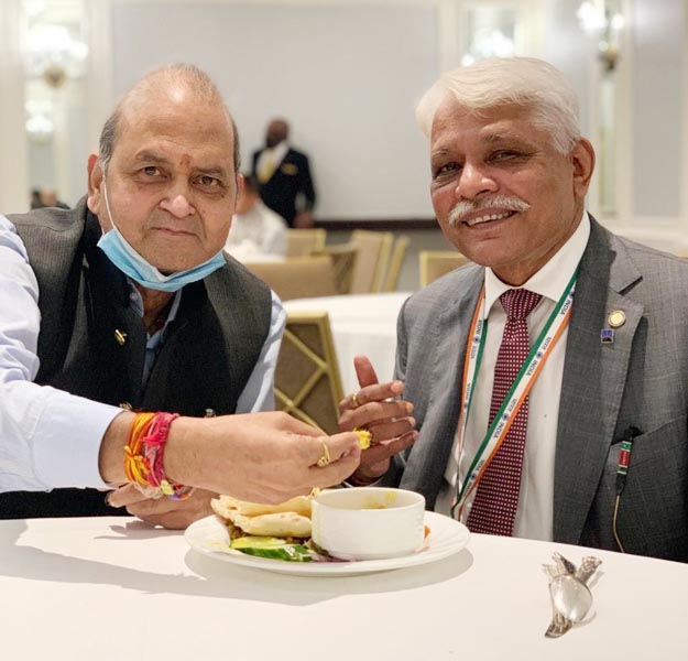 अरुण कुमार सिन्हा के साथ प्रेम भंडारी अरुण कुमार सिन्हा के साथ प्रेम भंडारी