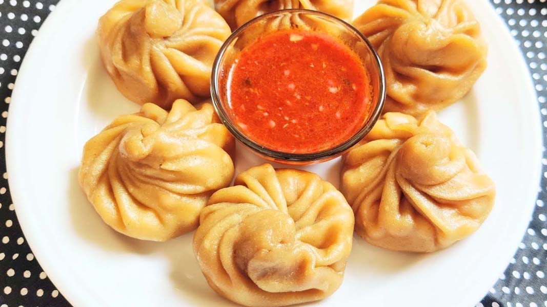 वेज स्टीम पनीर मोमो