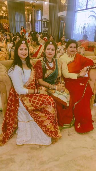 श्रीयोगा का करवाचौथ कार्यक्रम श्रीयोगा का करवाचौथ कार्यक्रम