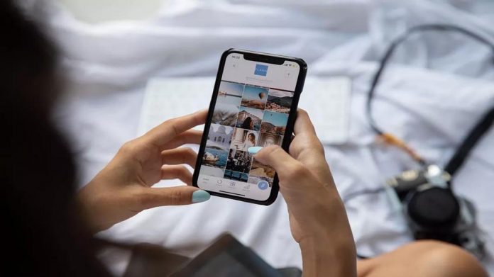 17 मोबाइल पर स्क्रोलिंग का नुकसान