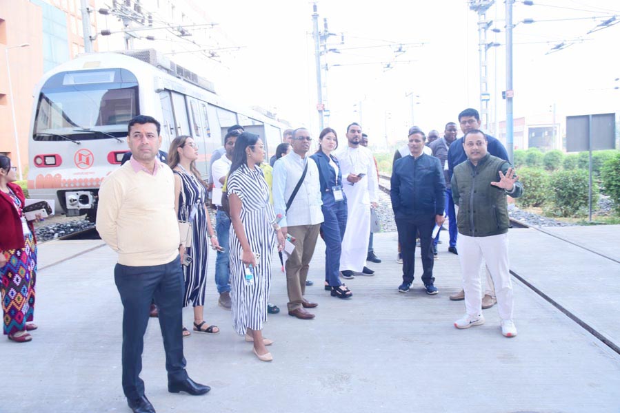 इंडियन इंस्टीट्यूट ऑफ पब्लिक एडमिनिस्ट्रेटिव के विदेशी दल