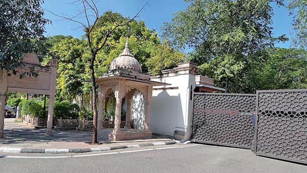 50 नंबर का बंगला
