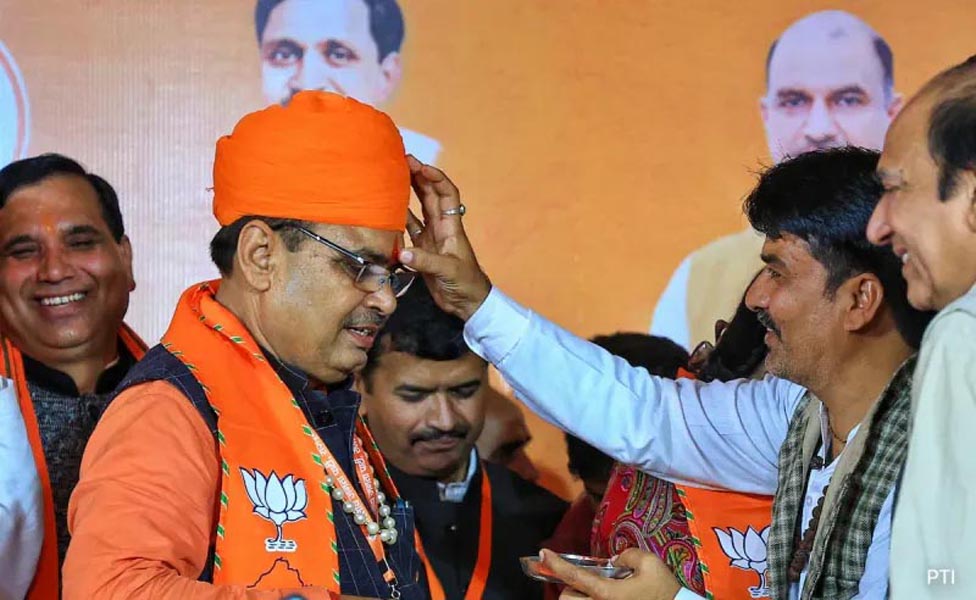 मंत्रिमंडल की भी 15 को ही हो सकती है शपथ