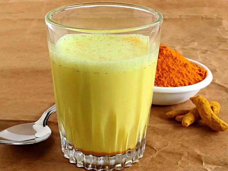 दूध हल्दी