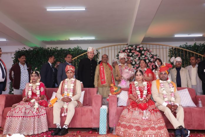 अनूठे अनूठे