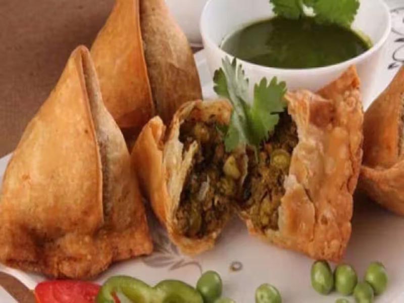 मटर समोसा
