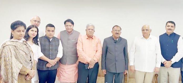 शिवानी सिब्बल का उपन्यास ‘इक्वेशंस’