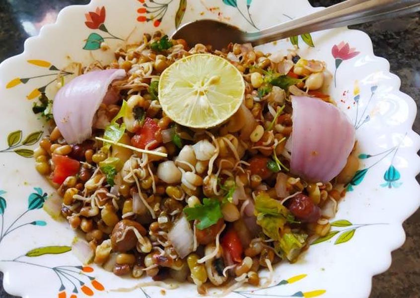 स्प्राउट चाट
