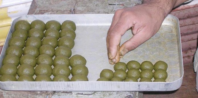 होली पर भांग होली पर भांग