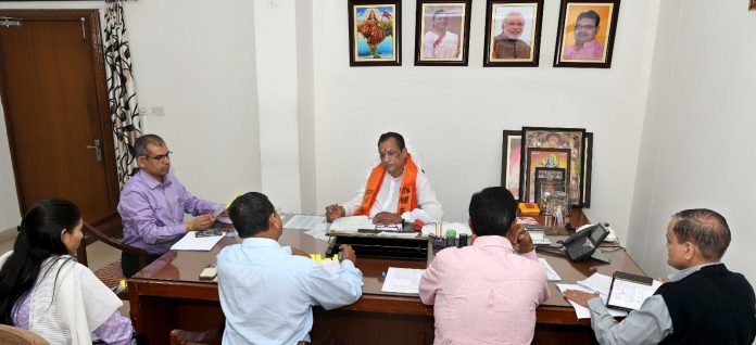 पशुपालन और गोपालन विभाग की समीक्षा बैठक पशुपालन और गोपालन विभाग की समीक्षा बैठक