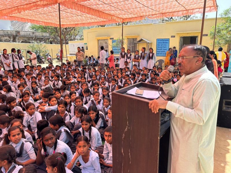 विधानसभा अध्यक्ष वासुदेव देवनानी