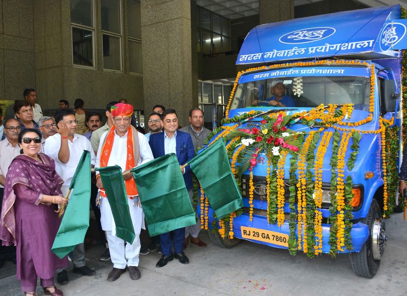 पशुपालन एवं डेयरी मंत्री जोराराम कुमावत