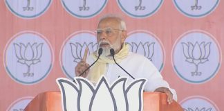 नरेंद्र मोदी
