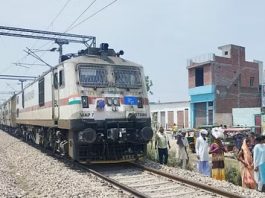 चुनाव में 185 ट्रेनों से 50 लाख लोग पहुंचेंगे घर