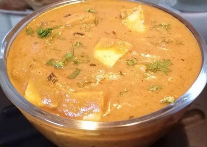 पंजाबी स्टाइल पनीर मखनी पंजाबी स्टाइल पनीर मखनी