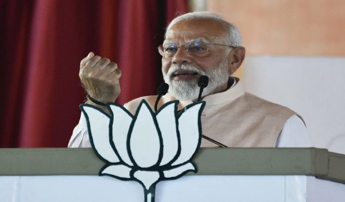 नरेंद्र मोदी
