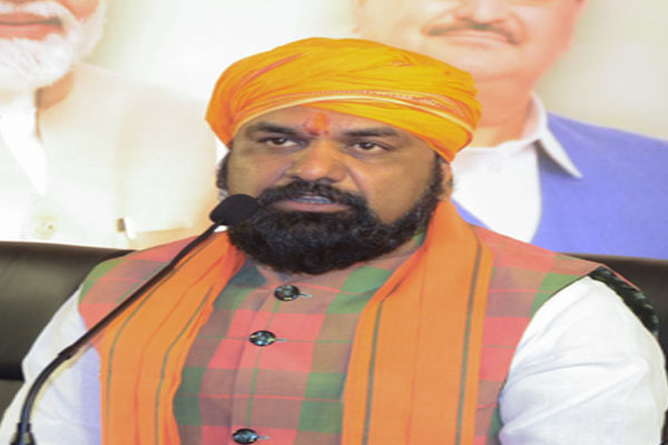 सम्राट चौधरी सम्राट चौधरी