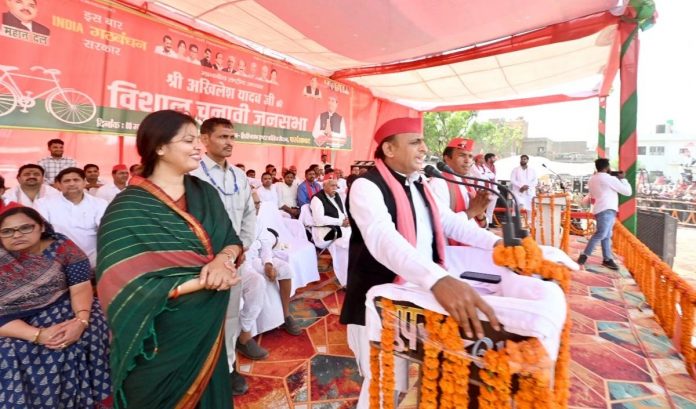 अखिलेश यादव अखिलेश यादव