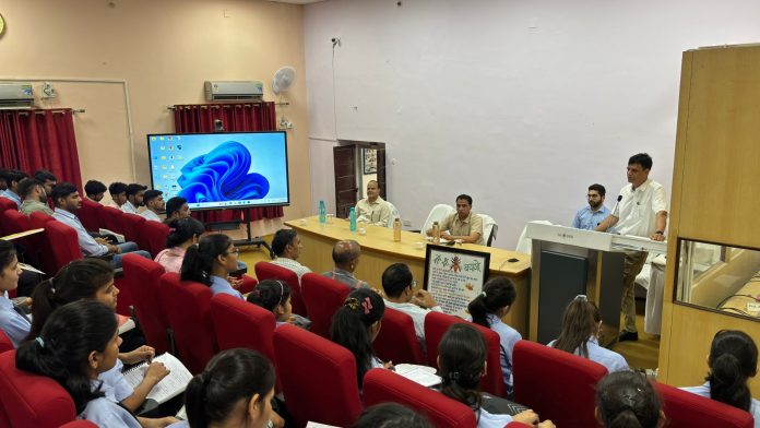 कुलपति डॉ बलराज सिंह कुलपति डॉ बलराज सिंह