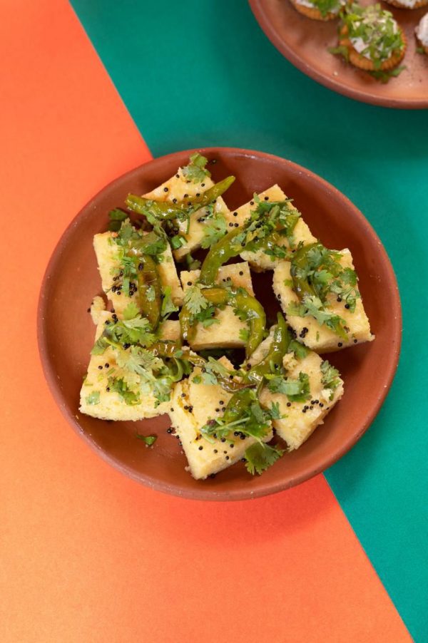 फोर इन फेसिलिटी रेस्टोरेंट